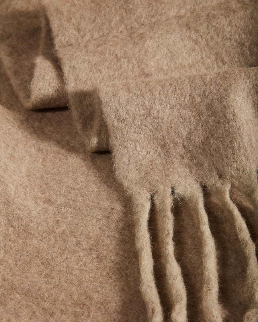 Jiba blanket with tassels in beige wool, 125 x 150 cm