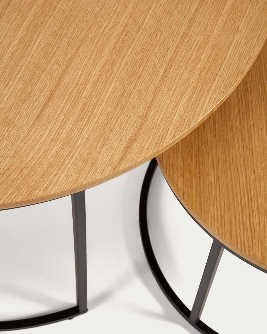 Set Yoana di 2 tavolini impiallacciati rovere e metallo verniciato nero Ø 80 cm/Ø 50 cm