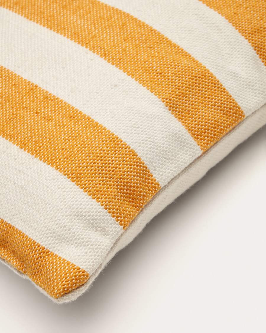 Housse de coussin Nans 100 % PET à rayures blanches et jaunes 45 x 45 cm