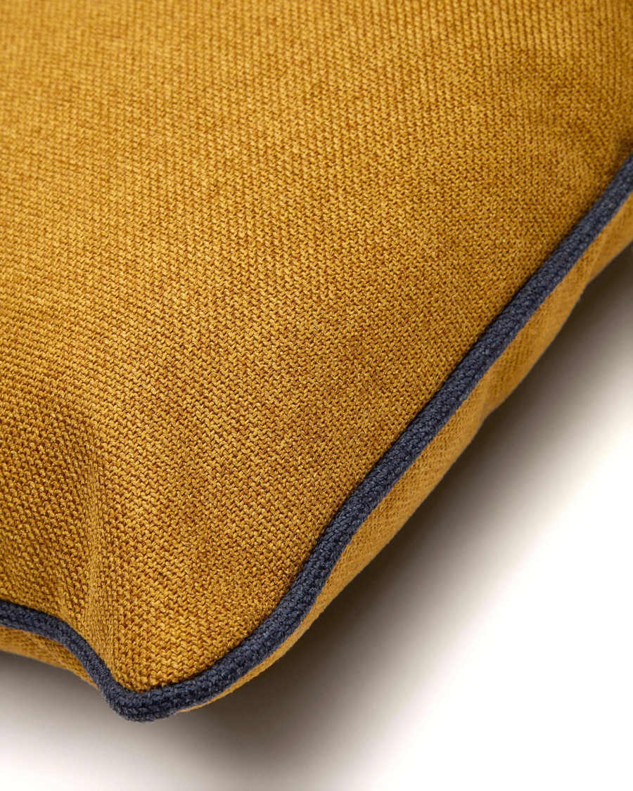 Housse de coussin Viera jaune moutarde avec liseré bleu 30 x 50 cm
