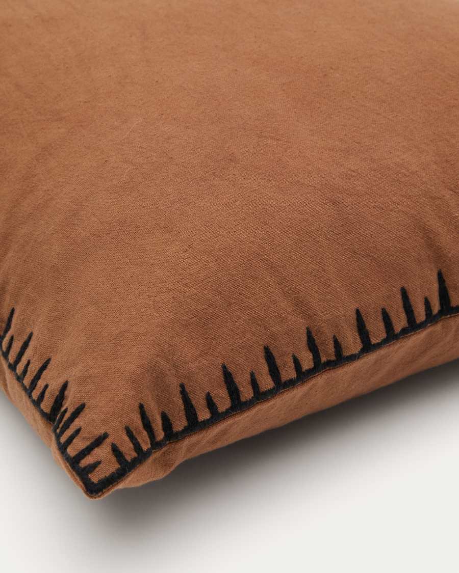 Housse de coussin Satol en coton marron avec broderie noire 30 x 50 cm