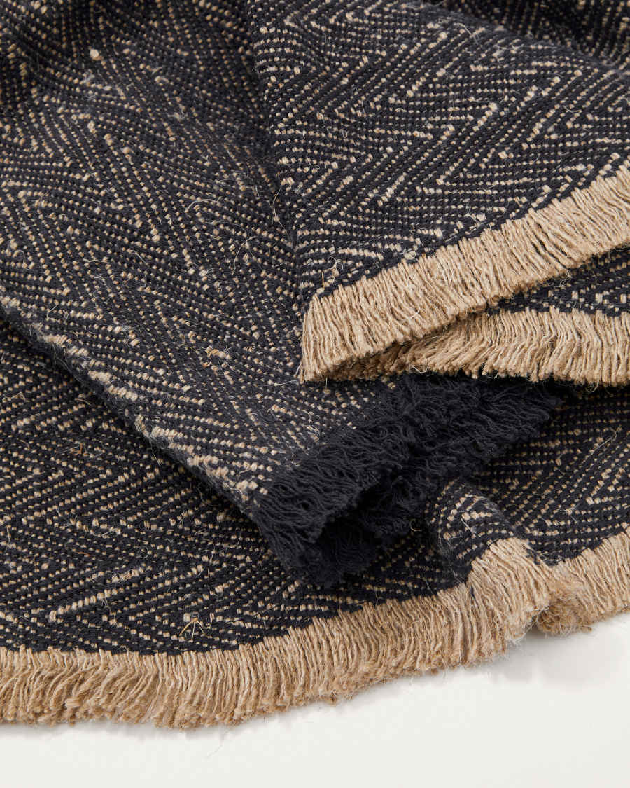 Set Silati van 2 linnen placemats met grijze franjes