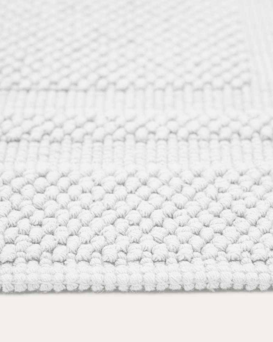 Yanay 100% cotton bath mat in white, 50 x 70 cm
