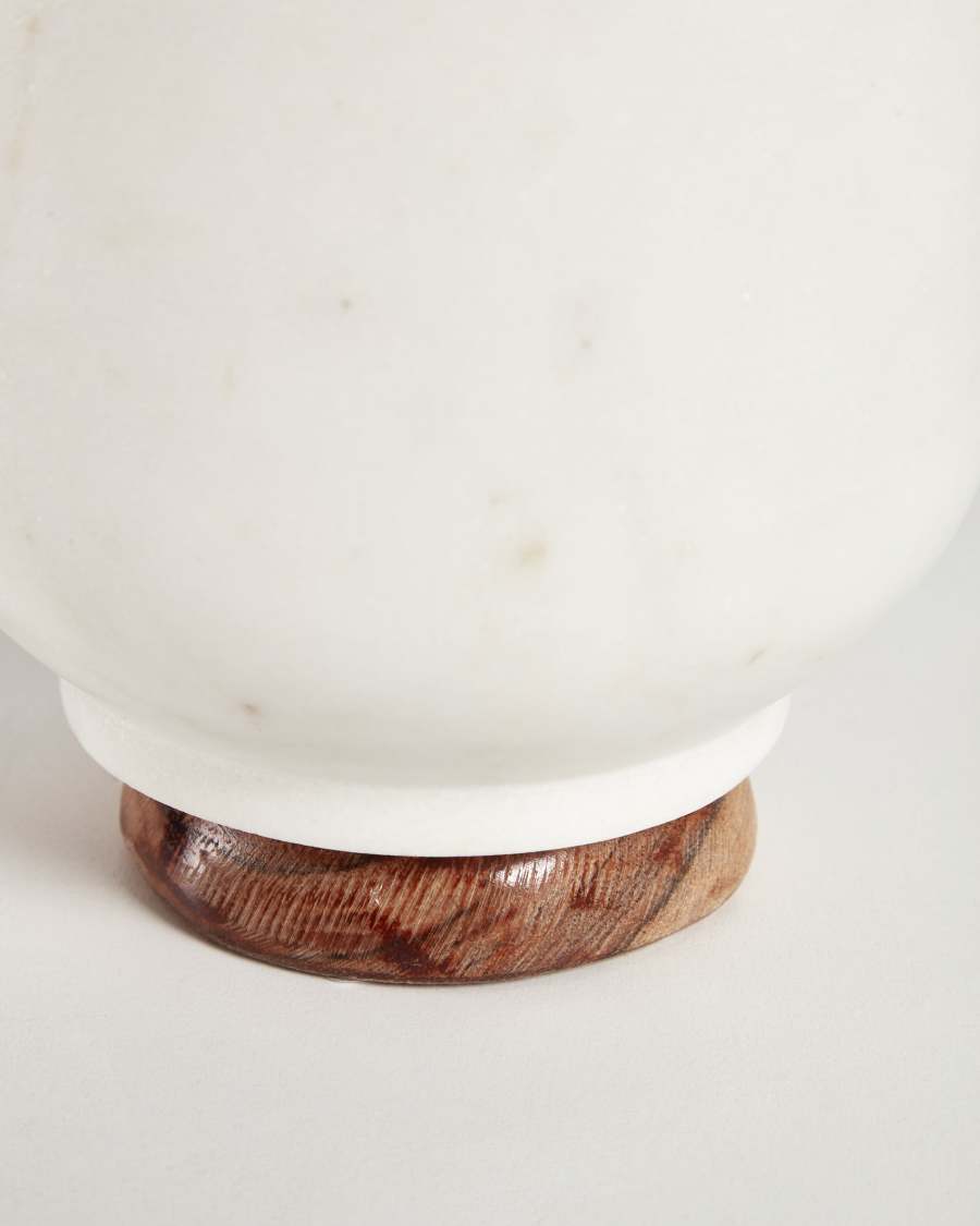 Cinderella pestle and mortar in white marble and wood