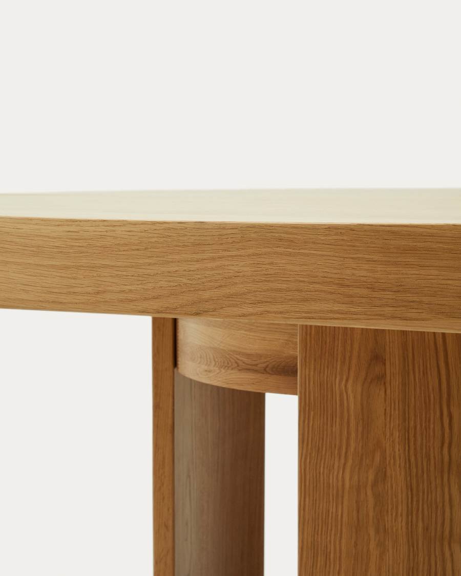 Tavolo rotondo allungabile Artis in legno massiccio e impiallacciatura in rovere FSC 100% 150 (200) x 80 cm