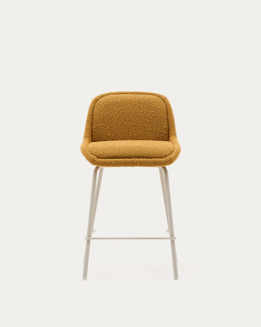 Krukje Aimin van mosterdkleurige teddy-stof en beige geverfde stalen poten 65 cm FSC Mix Credit