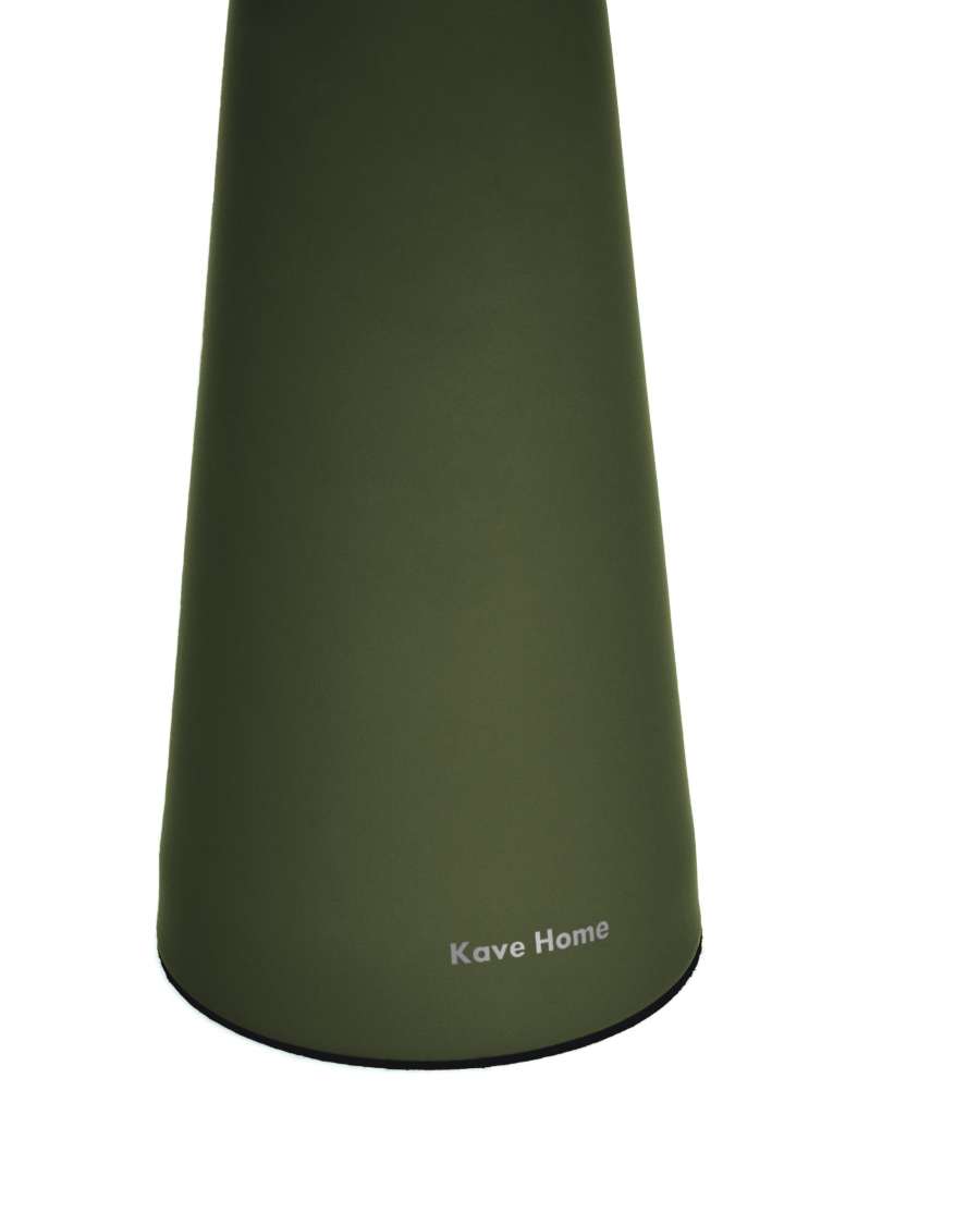 Arenys small outdoor metal table lamp in a green painted finish