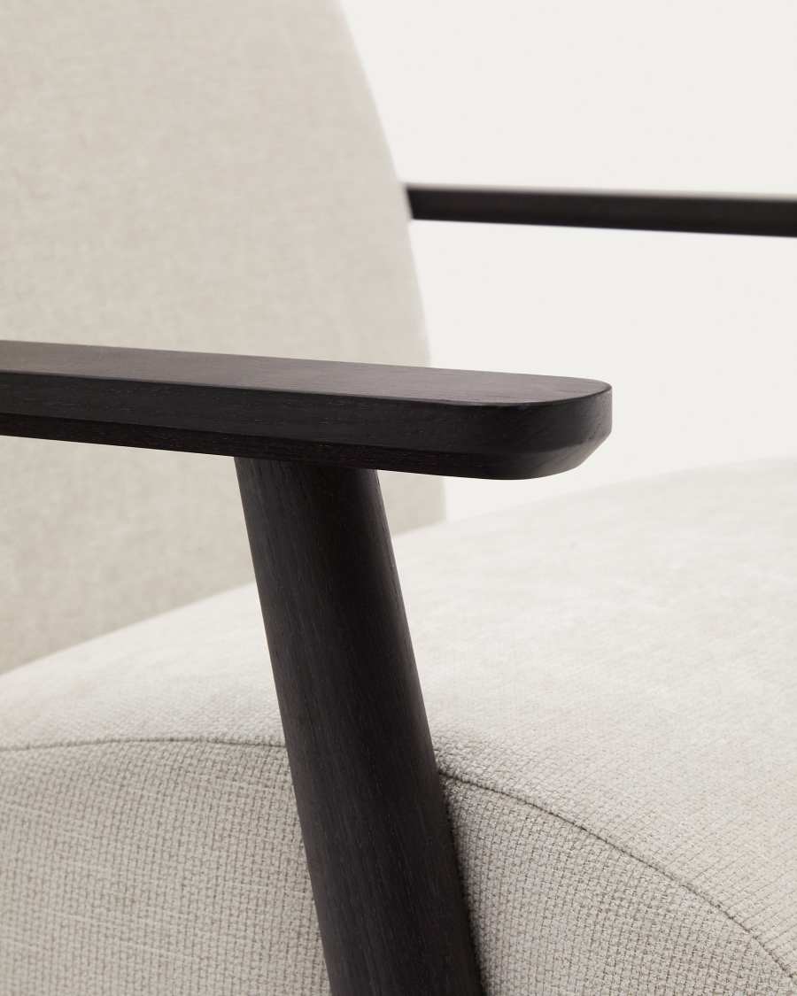 Sessel Meghan aus perlfarbenem Chenille und massivem Eschenholz mit Wenge-Finish FSC Mix Credit