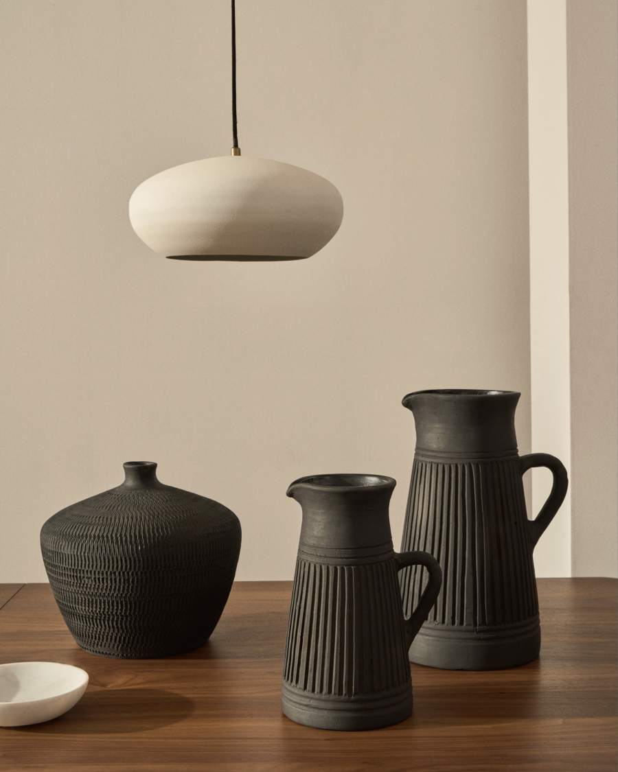 Menre terracotta vase in a black finish, 26 cm