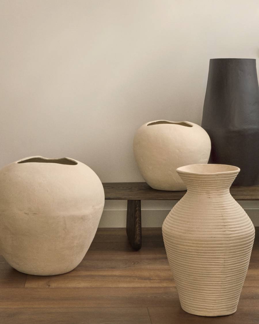 Vase Pria aus weißem Pappmaché 51 cm