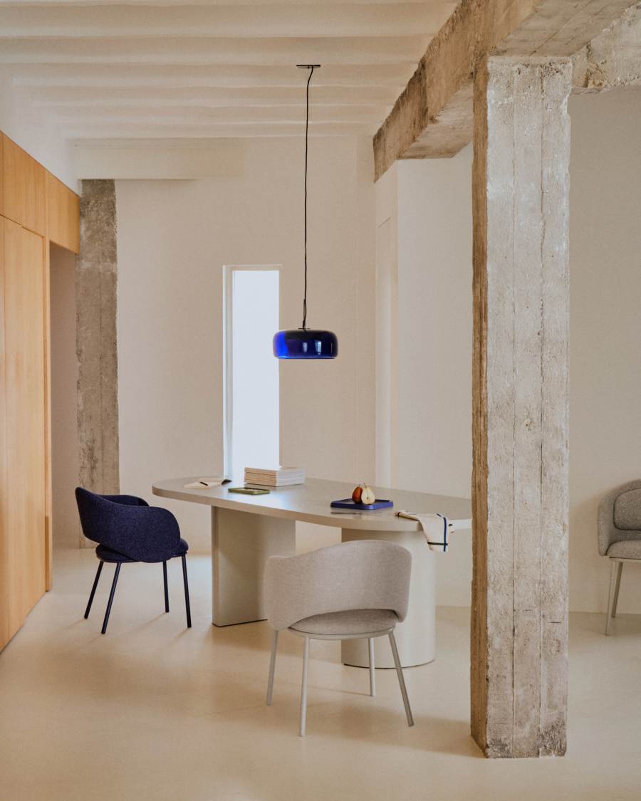 Nealy tafel in gelakt MDF in ecru afwerking 200 x 100 cm