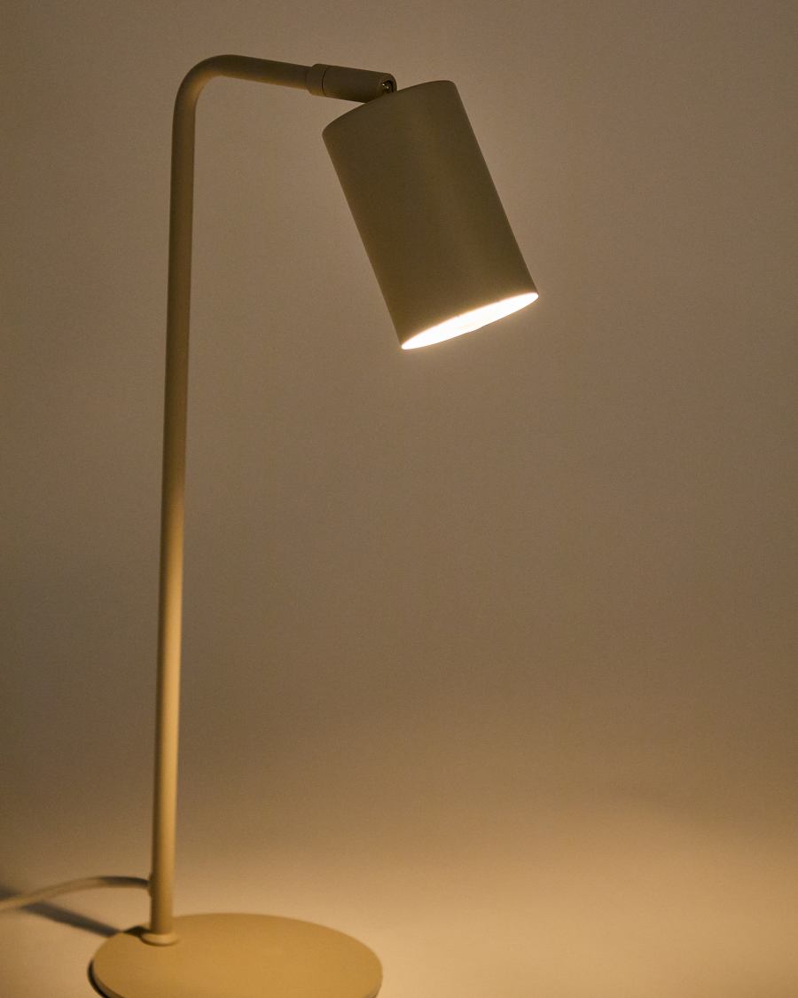 Manie metal desk lamp with beige textured finish