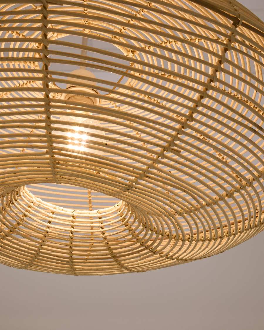 Lampenschirm für Deckenleuchte Flaro aus Rattan mit aufgehelltem Finish Ø 70 cm