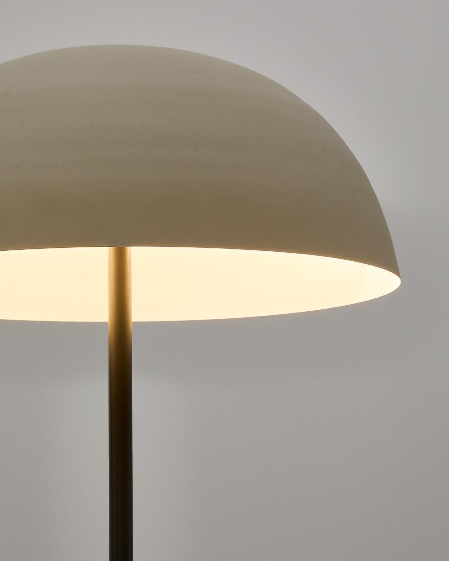 Stehlampe Nibla aus schwarzem Metall und Lampenschirm in weißer Tonerdeoptik