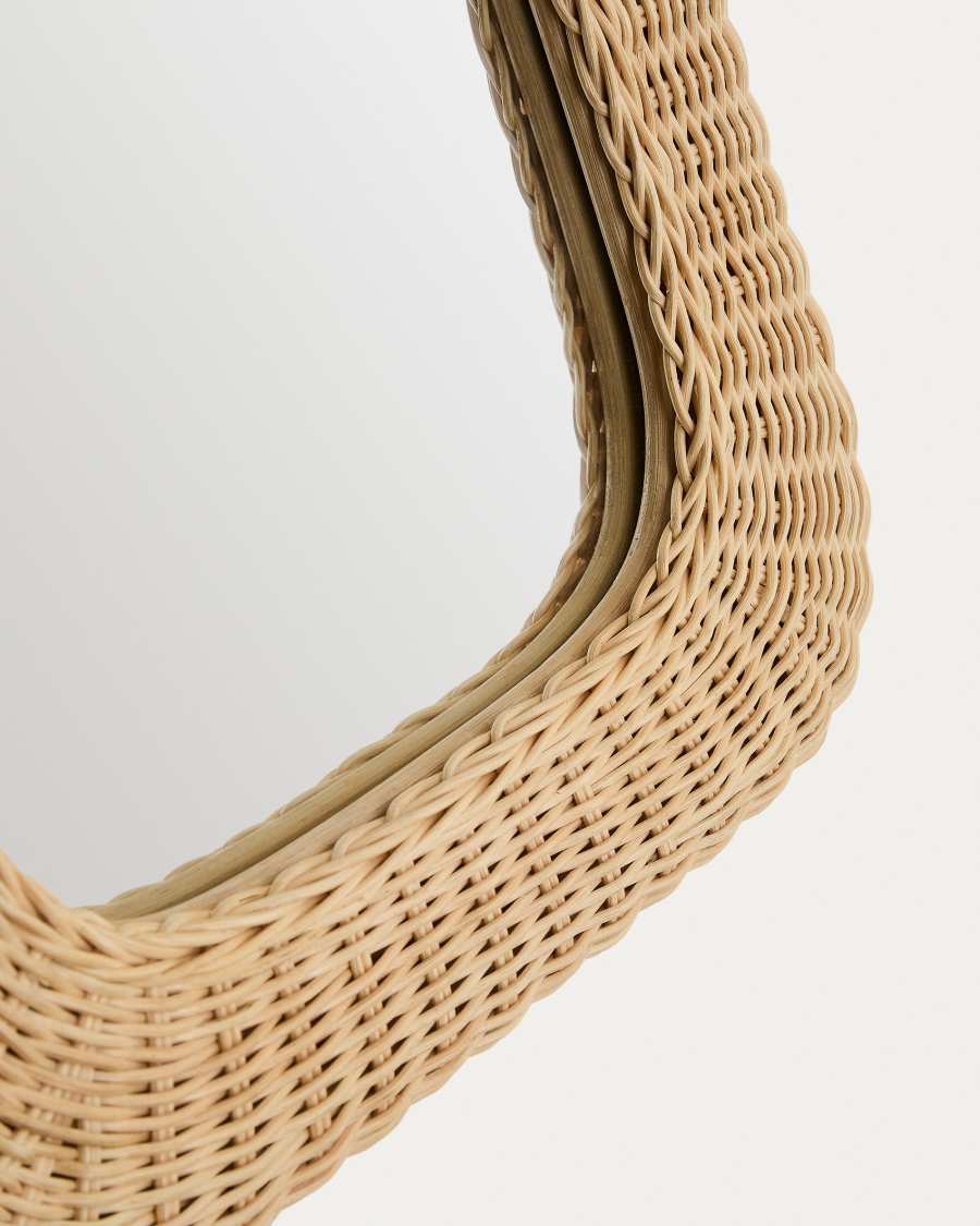 Zilna rattan mirror 38 x 59cm