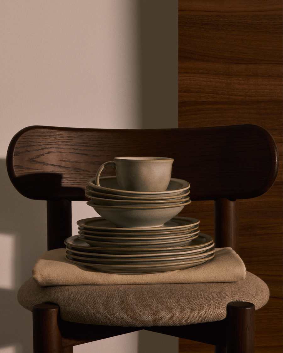 White ceramic Coval dessert plate