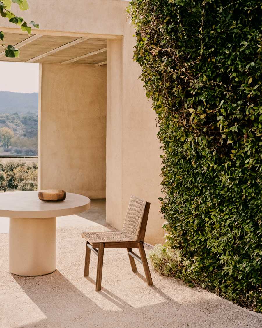 Itani chair in FSC 100% solid acacia wood and synthetic rattan