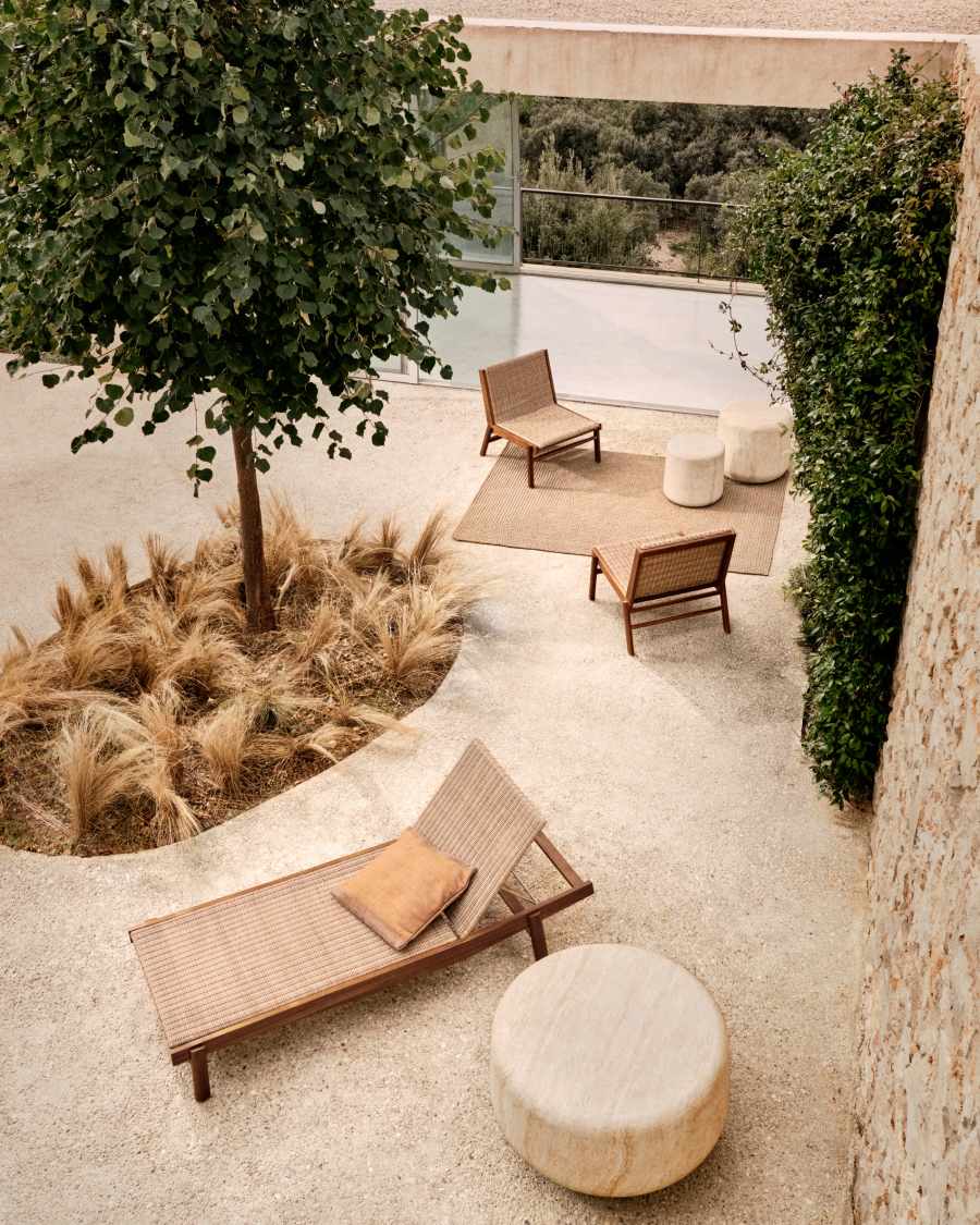 Ξαπλώστρα Itani από μασίφ ξύλο ακακίας και συνθετικό ρατάν 100% FSC