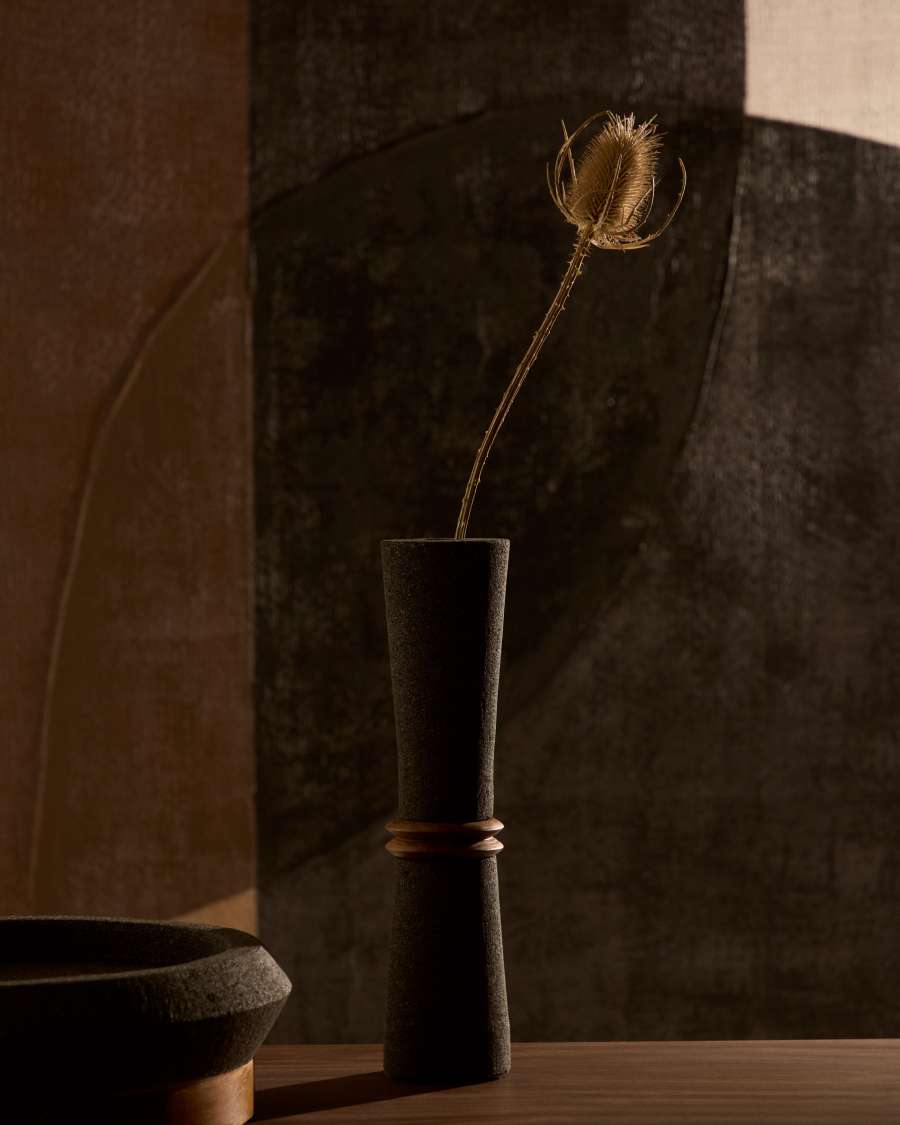 Naro vase in black stone and teak wood 30cm
