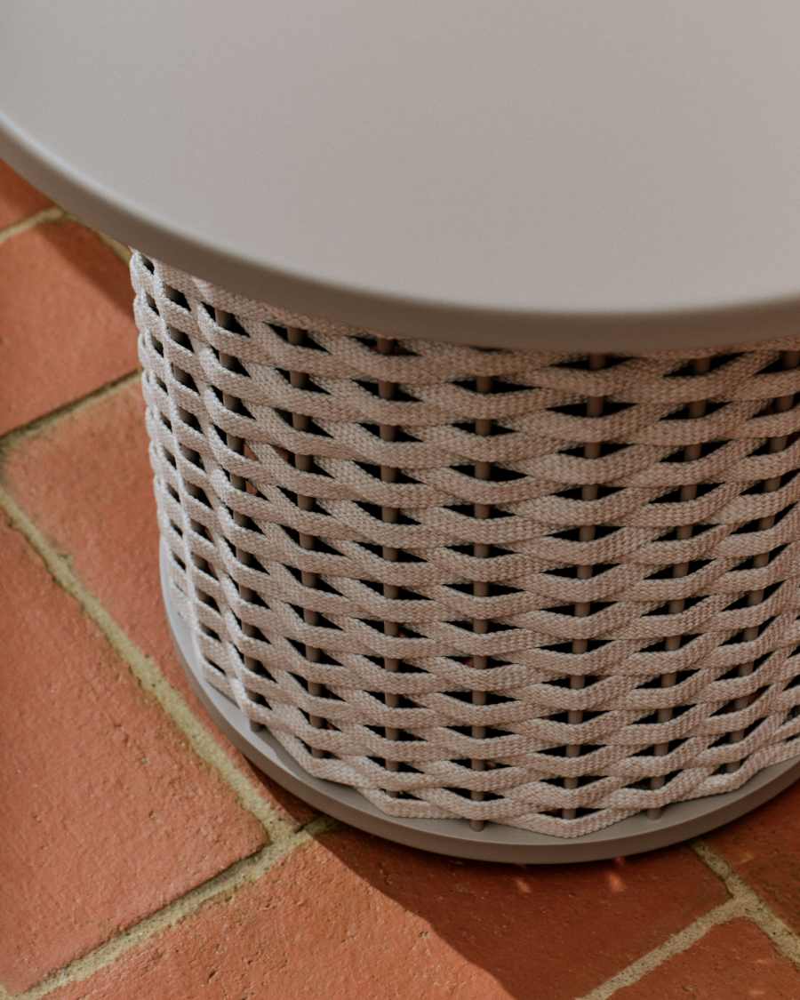 Sedalis outdoor side table in aluminium and taupe rope cord Ø50cm