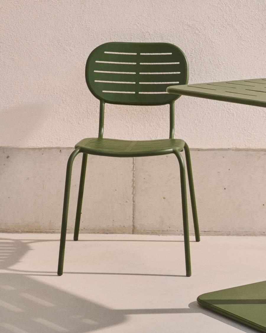 Brai stackable outdoor chair in green galvanised steel