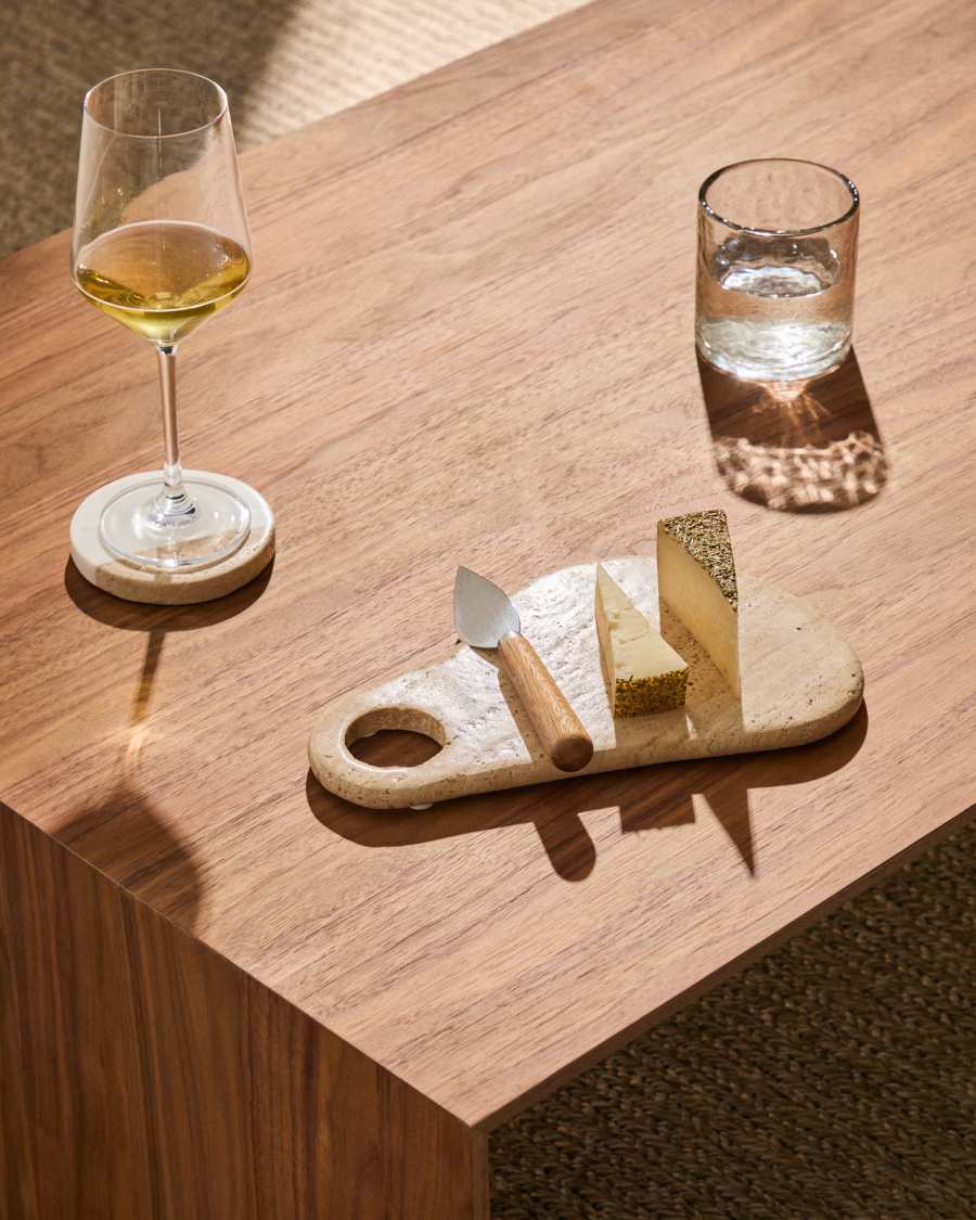 Zera serving board in beige marble