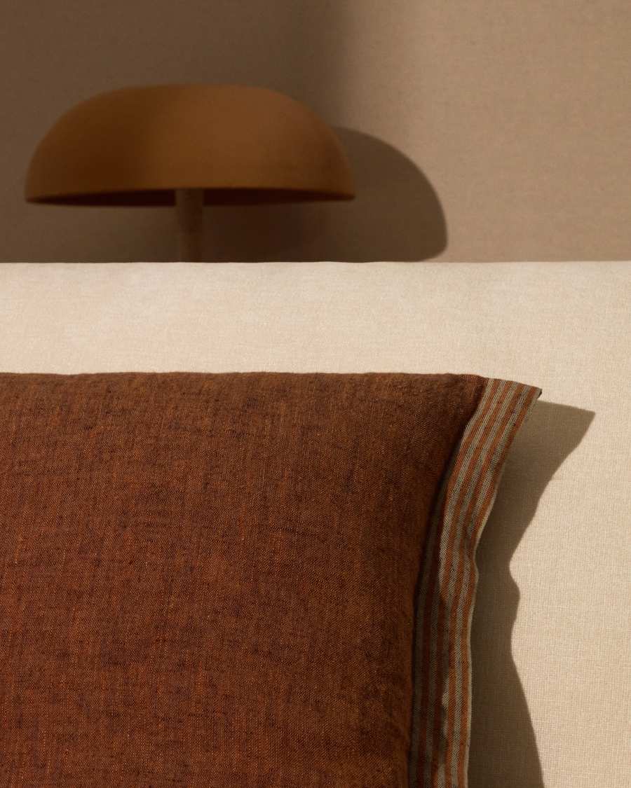 Niven oranje kussenhoes van 100% gemêleerd linnen met strepen aan de zijkant 45x45 cm