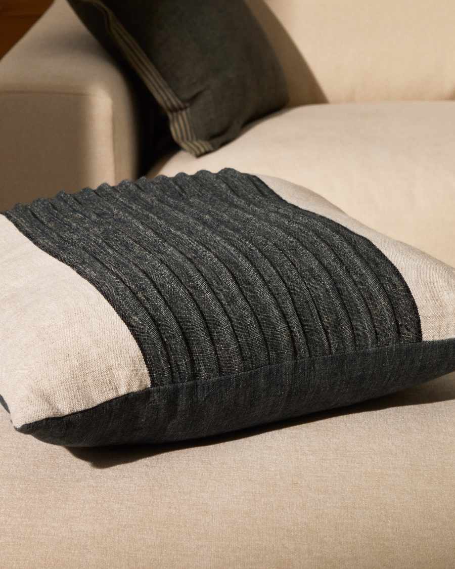 Housse de coussin Zoren 100 % lin plissée verte 50 x 50 cm