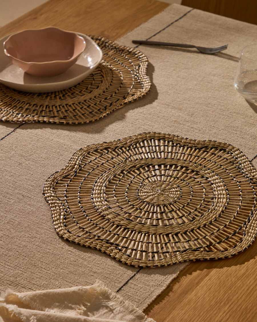 Luviat set of 2 beige seagrass placemats Ø38cm