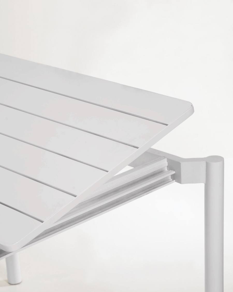 Zaltana extendable outdoor table made of aluminium in a  light grey finish, 140 (200) x 90 cm