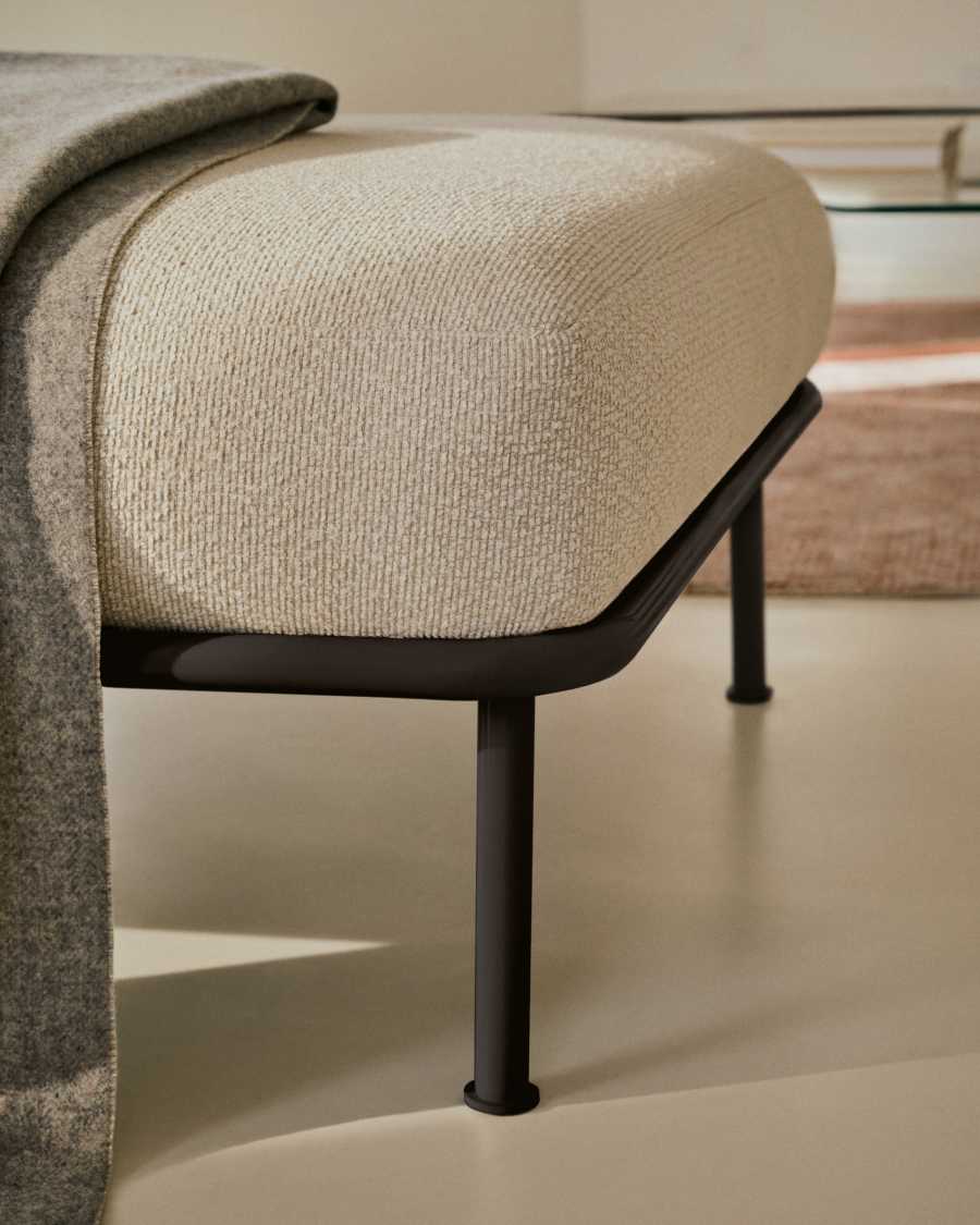 Υποπόδιο Aurum chenille εκρού και ματ γκρι μεταλλική βάση 85 x 85 εκ. FSC Mix Credit