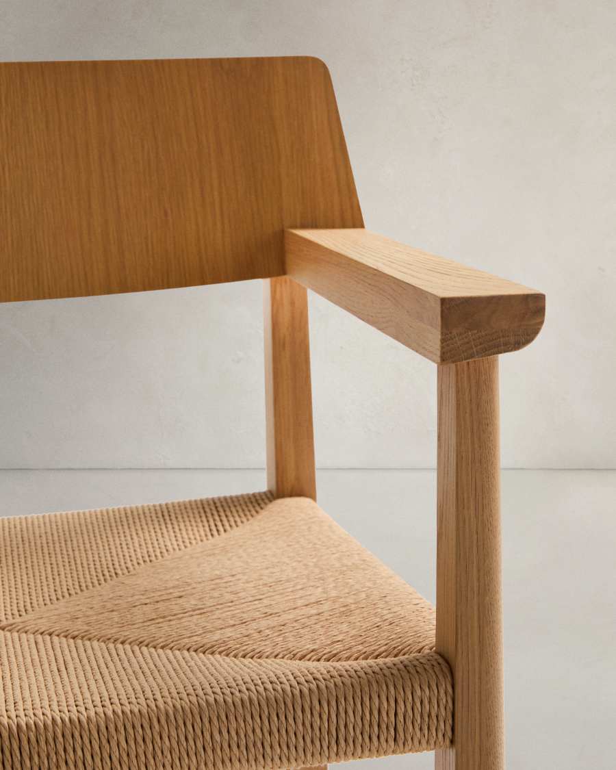 Idun chair made of FSC Mix Credit solid oak wood with natural tone finish and rope cord seat
