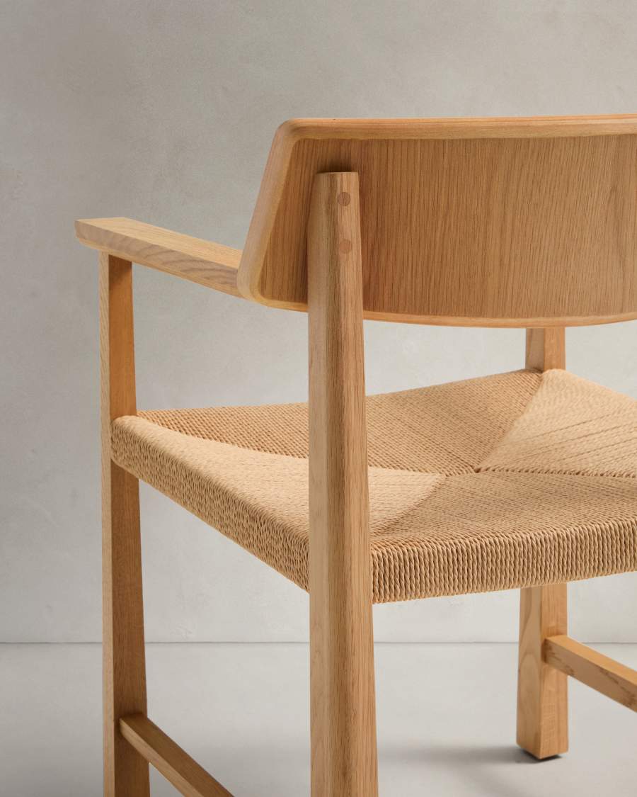 Idun chair made of FSC Mix Credit solid oak wood with natural tone finish and rope cord seat