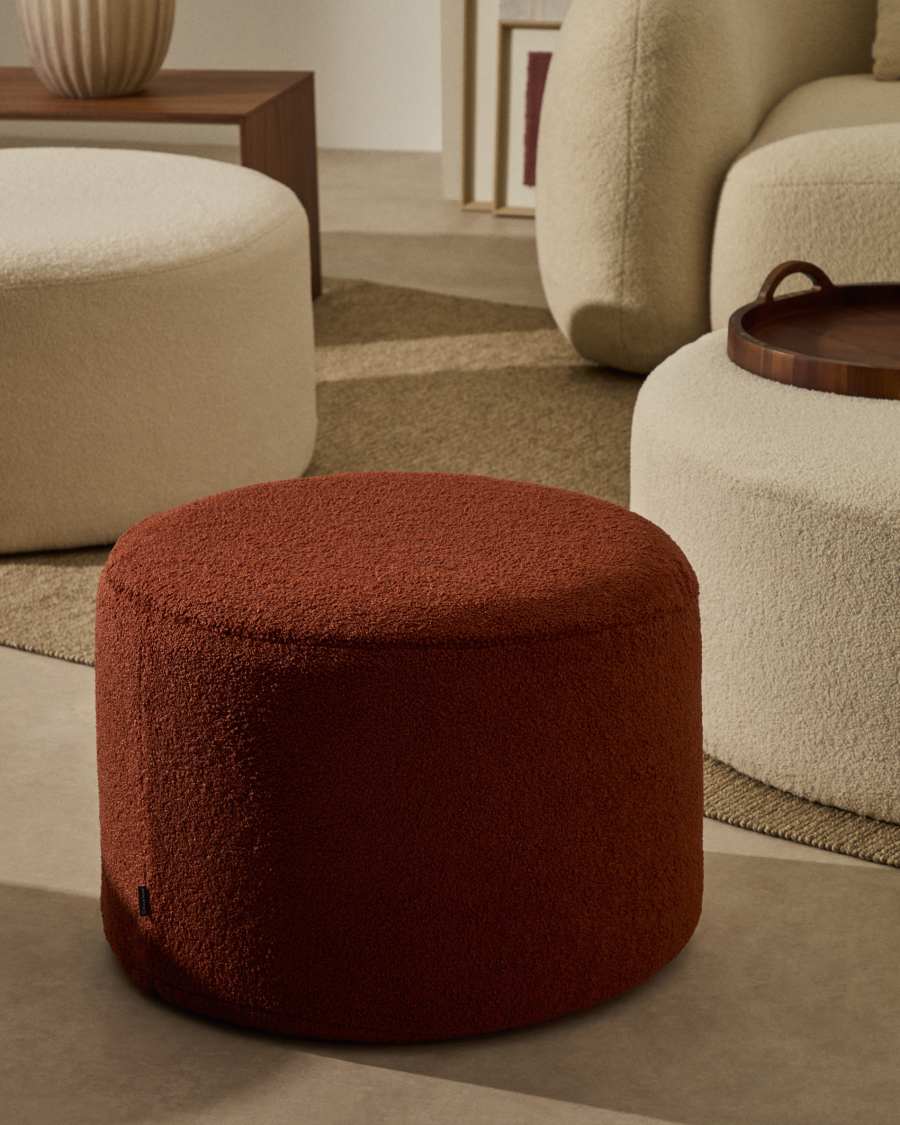 Fußhocker Kaeli mit abnehmbarem Bezug in terrakottafarbenem Bouclé Ø 60 cm