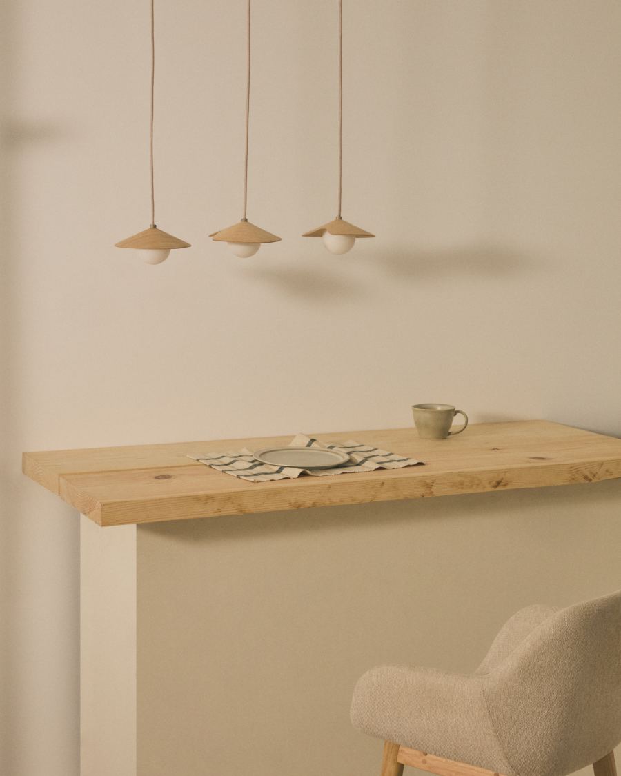 Lampada da soffitto Wilara in impiallacciatura di rovere con 3 perle di vetro fumé bianco