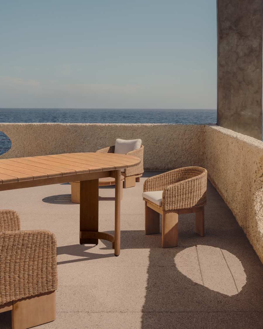 Xoriguer table made of solid eucalyptus wood, 280 x 110 cm, FSC 100%