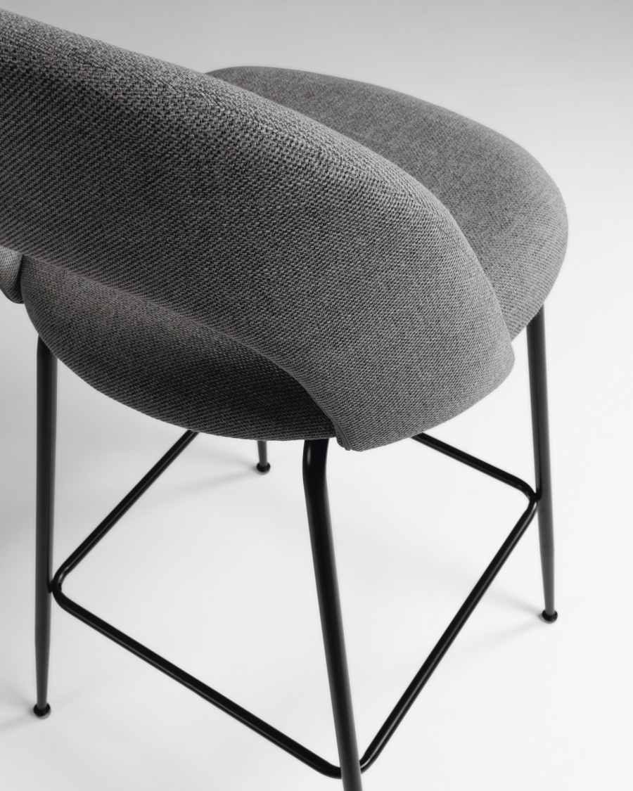 Mahalia Barhocker dunkelgrau und Stahl mit schwarzem Finish Höhe 63 cm FSC 100%