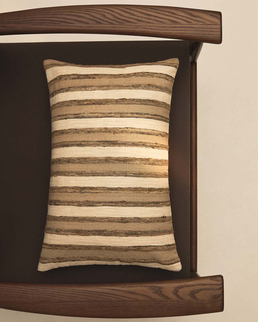 Dorevi ecru striped silk blend jacquard cushion cover 40 x 60cm