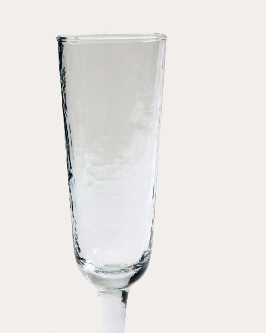 Sileia wine glass made of transparent recycled glass