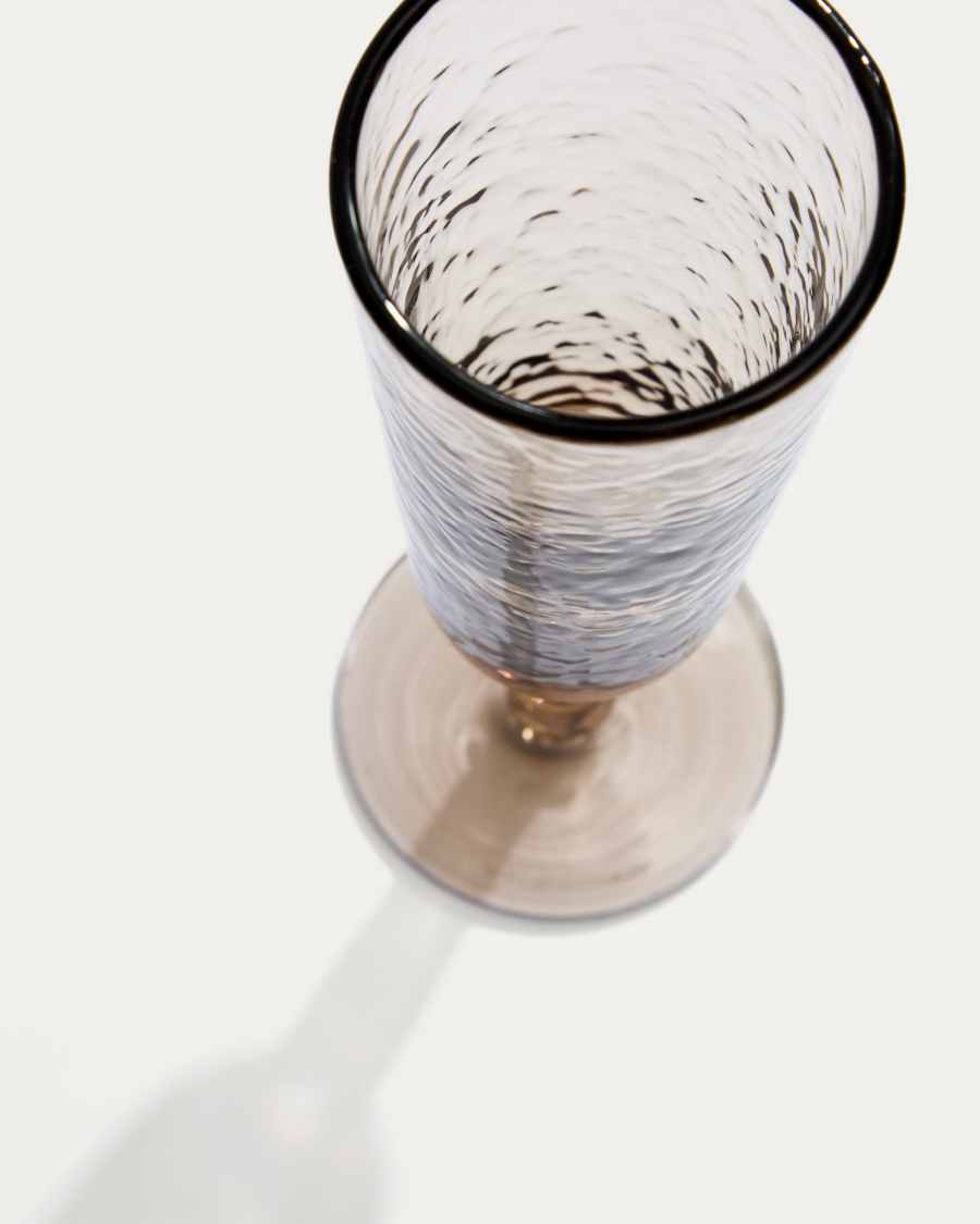 Sileia wine glass made of brown recycled glass