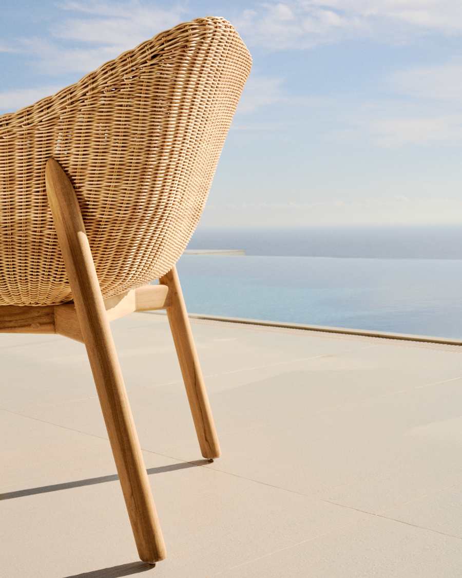 Galea chair in FSC 100% solid teak wood and synthetic rattan
