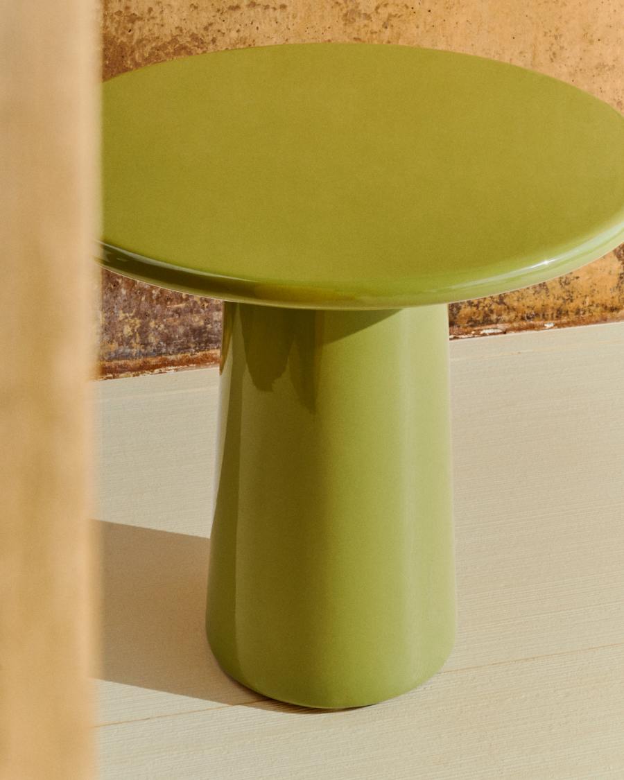 Tavolino da salotto Albanella in cemento con finitura verde lucida Ø 65 cm