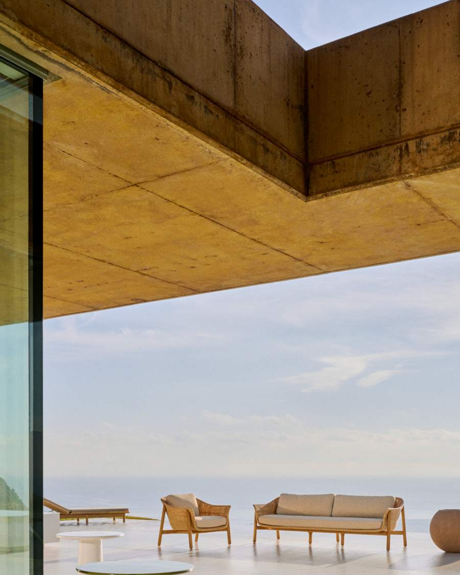 Divano a 3 posti Galea in teak massiccio e rattan sintetico 223 cm FSC 100%