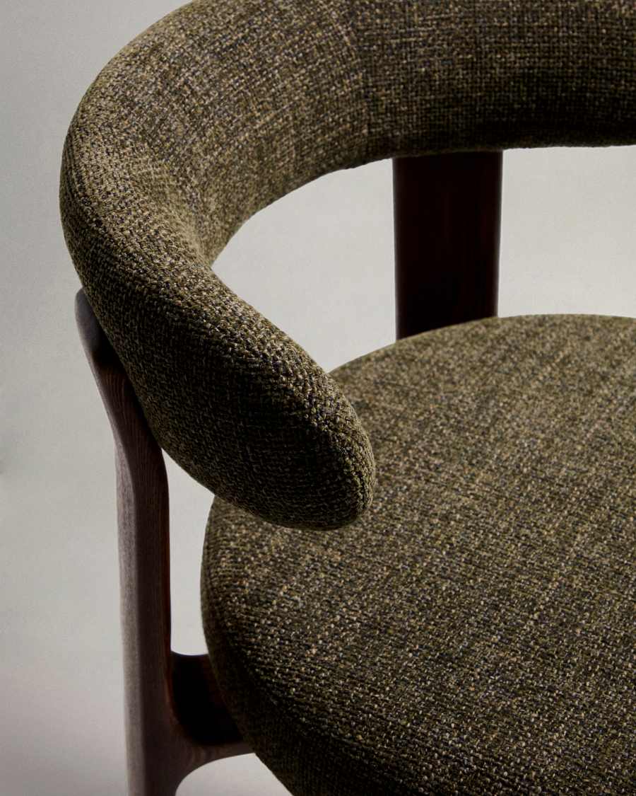 Hocker Granite aus grüner Chenille und massivem Eschenholz mit walnussholzfarbenem Finish, FSC 100%, 75 cm