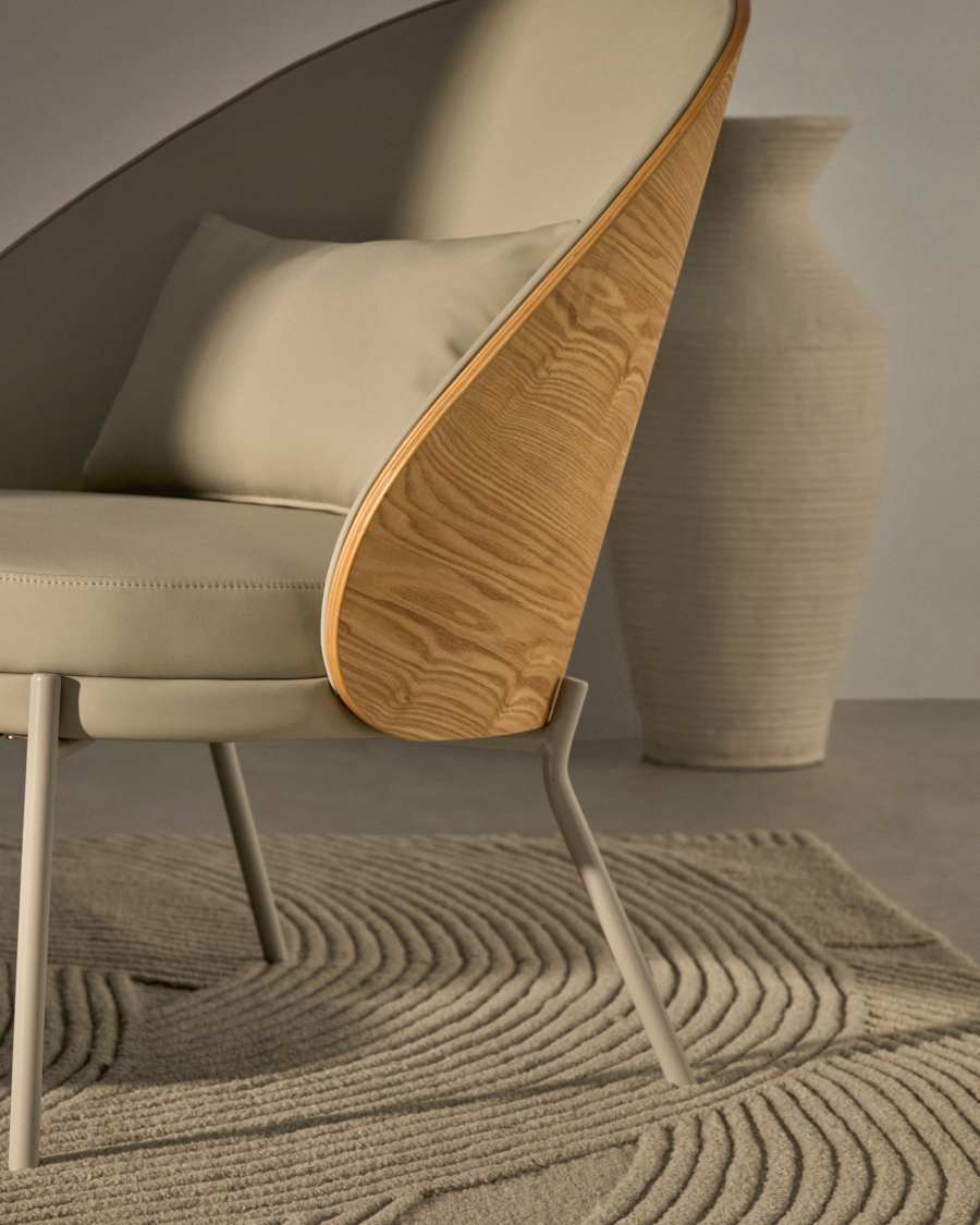 Eamy armchair in beige faux leather, ash veneer with natural finish and beige metal