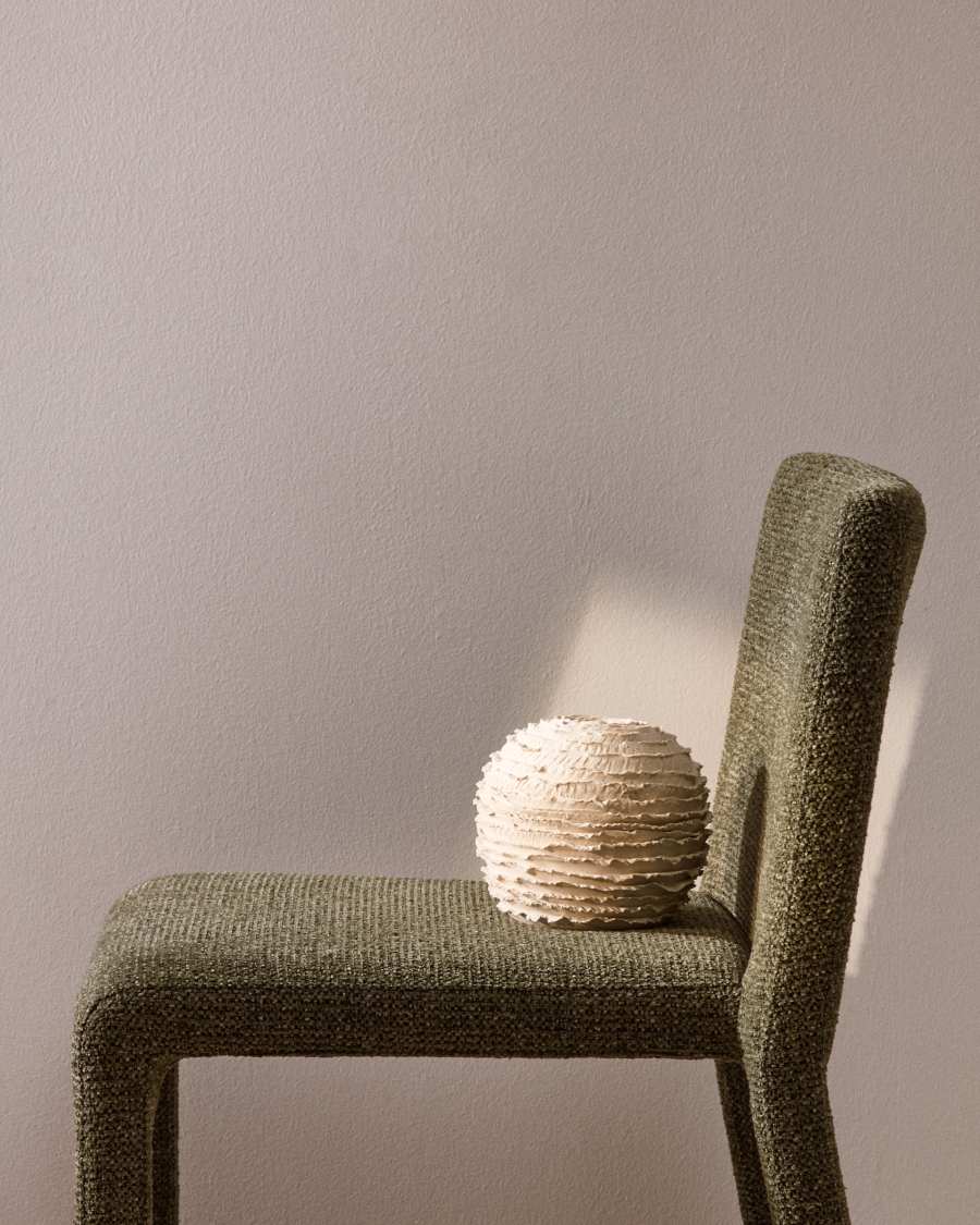 Evania vase in beige ceramic 15,5 cm