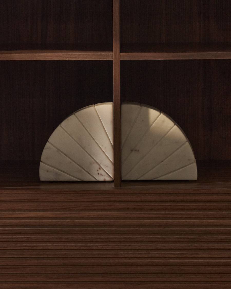 Buchstütze Serela aus weißem Marmor