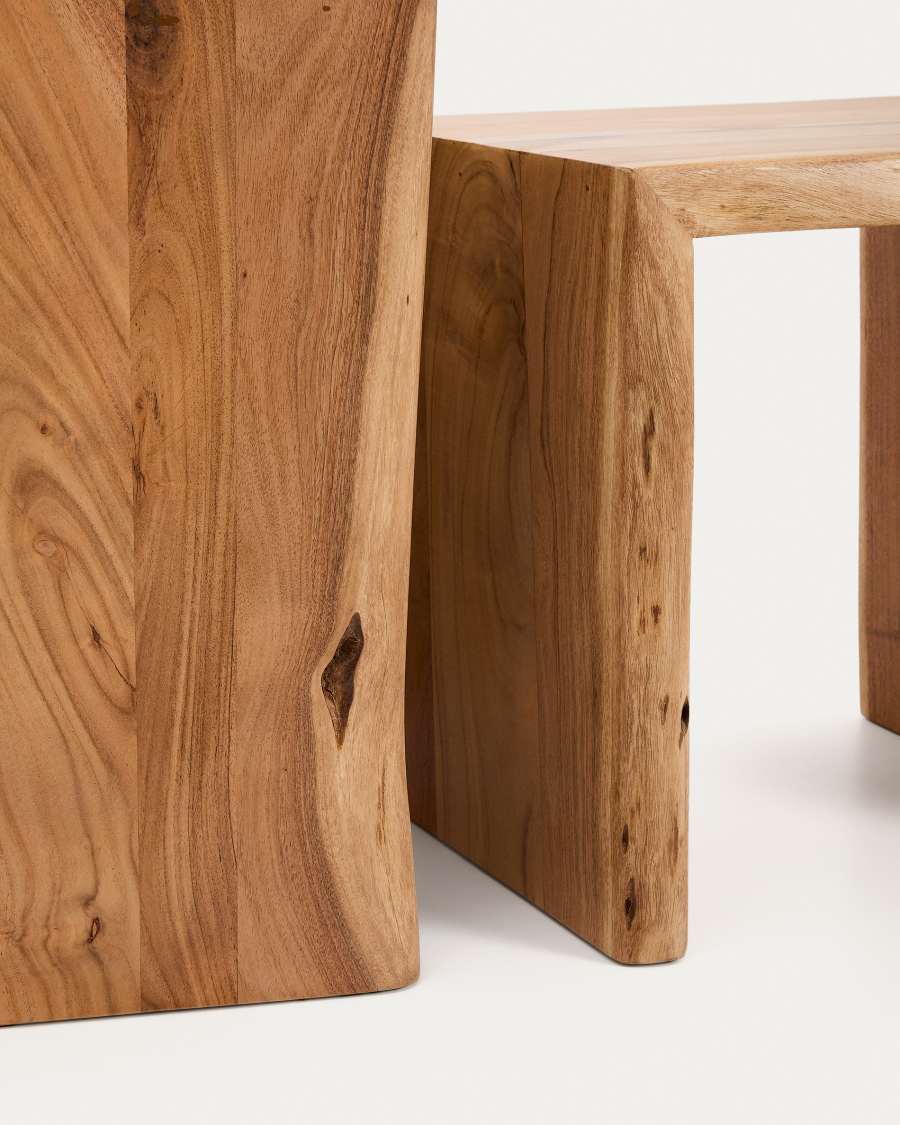 Set di 2 tavolini da appoggio a nido Lomiri in legno massiccio di acacia con finitura sbiancata 50 x 42 cm / 34 x 42 cm
