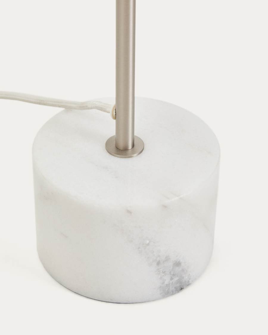 Stehlampe Lynor aus gebürstetem Stahl mit weißem Marmorsockel