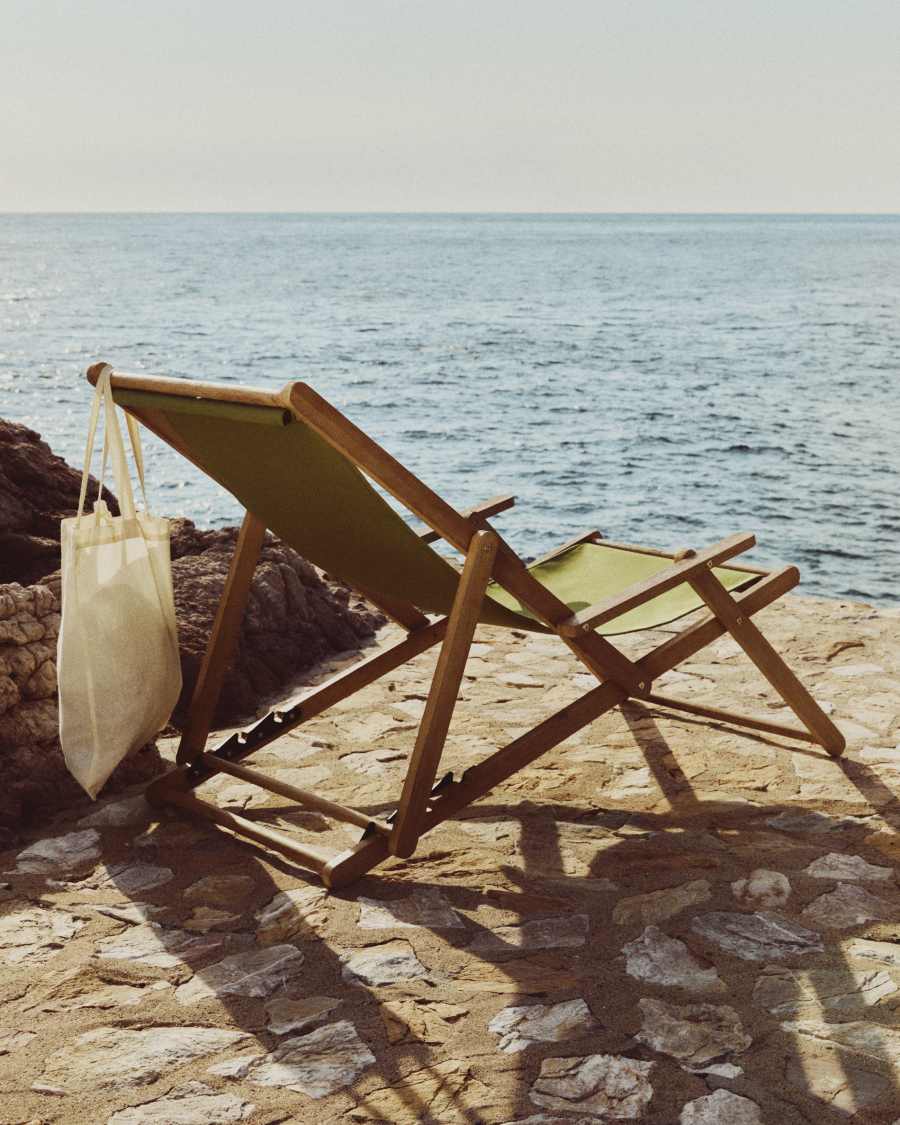 Vilara green outdoor folding deck chair made of FSC 100% solid acacia wood